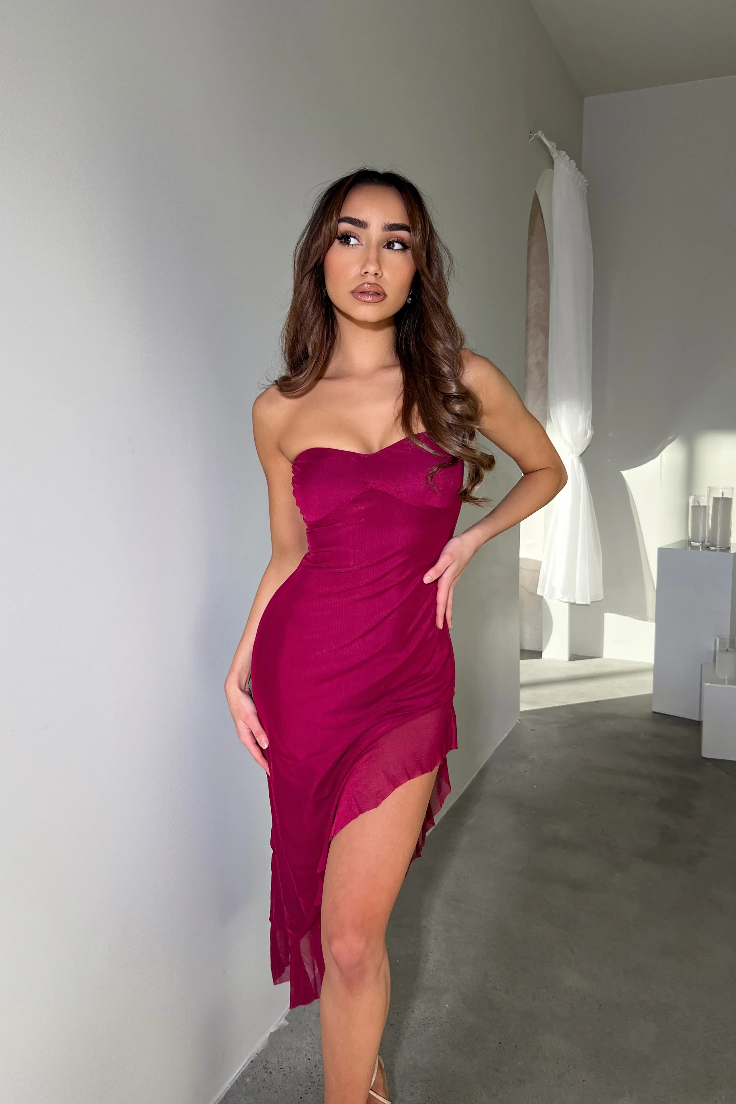Elegant Burgundy Strapless Dress